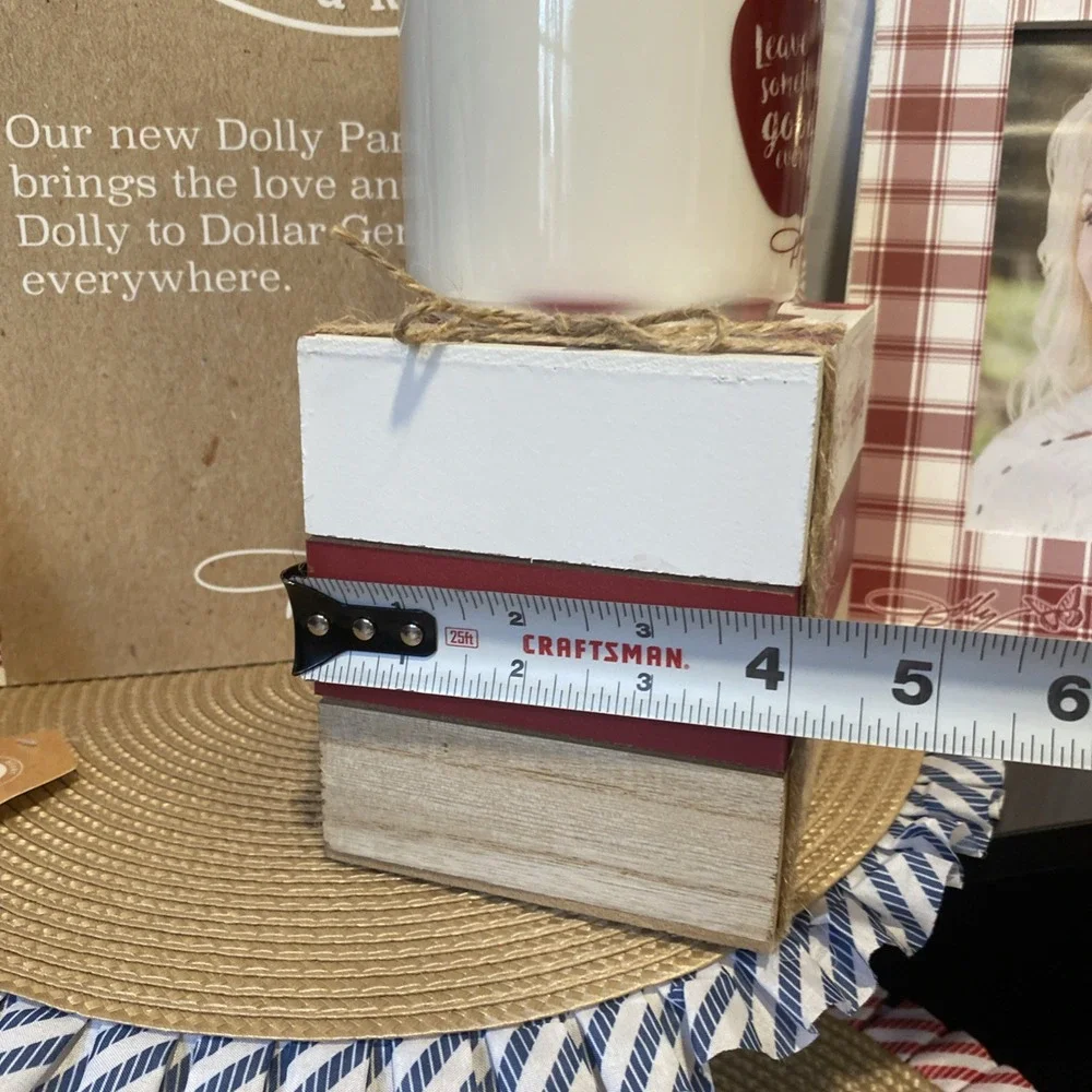 Dolly Parton Leave Something Good in Every Day Wooden Block and‎ Mug Set
